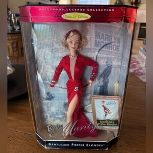 Barbie as Marilyn Monroe in Gentlemen Prefer Blondes Vintage 1990s